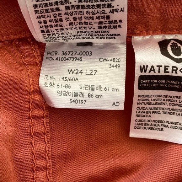 Levi’s | Ribcage Straight Cargo Pant - Picture 8 of 9